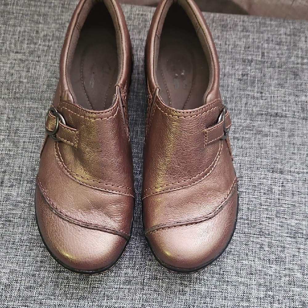 Clarks Womans Metallic Bronze Slip-On Loafers